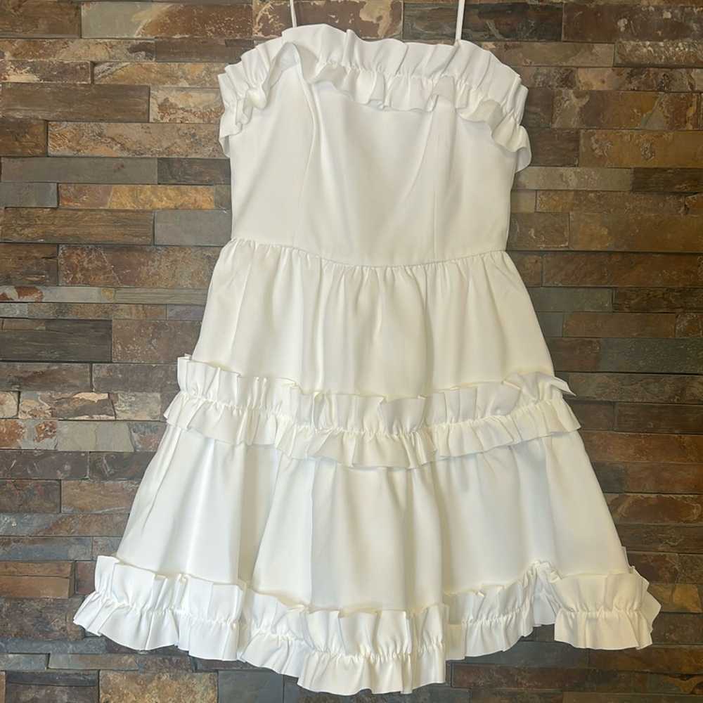 Women’s medium Elliatt dress